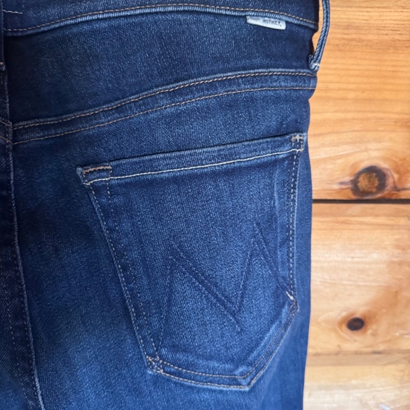 Mother Denim High Waisted Runaway - Home Movies Wash - Picture 4 of 8